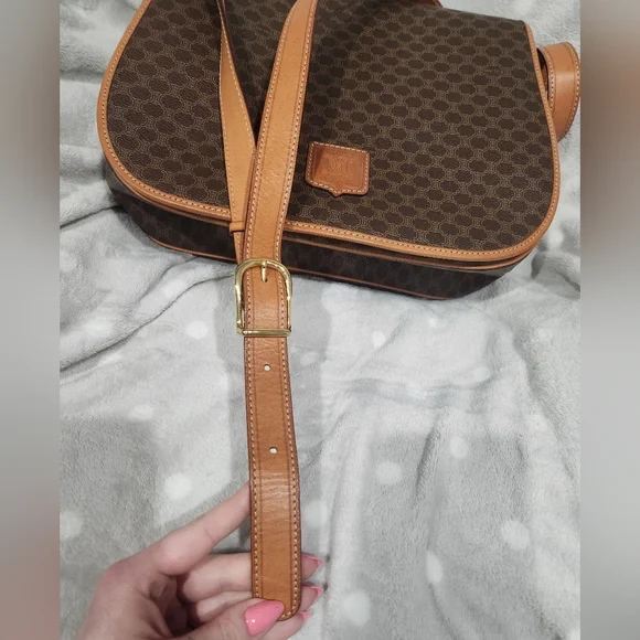 Celine Brown Crossbody Shoulder Bag - Brown Trim - Picture 3 of 16